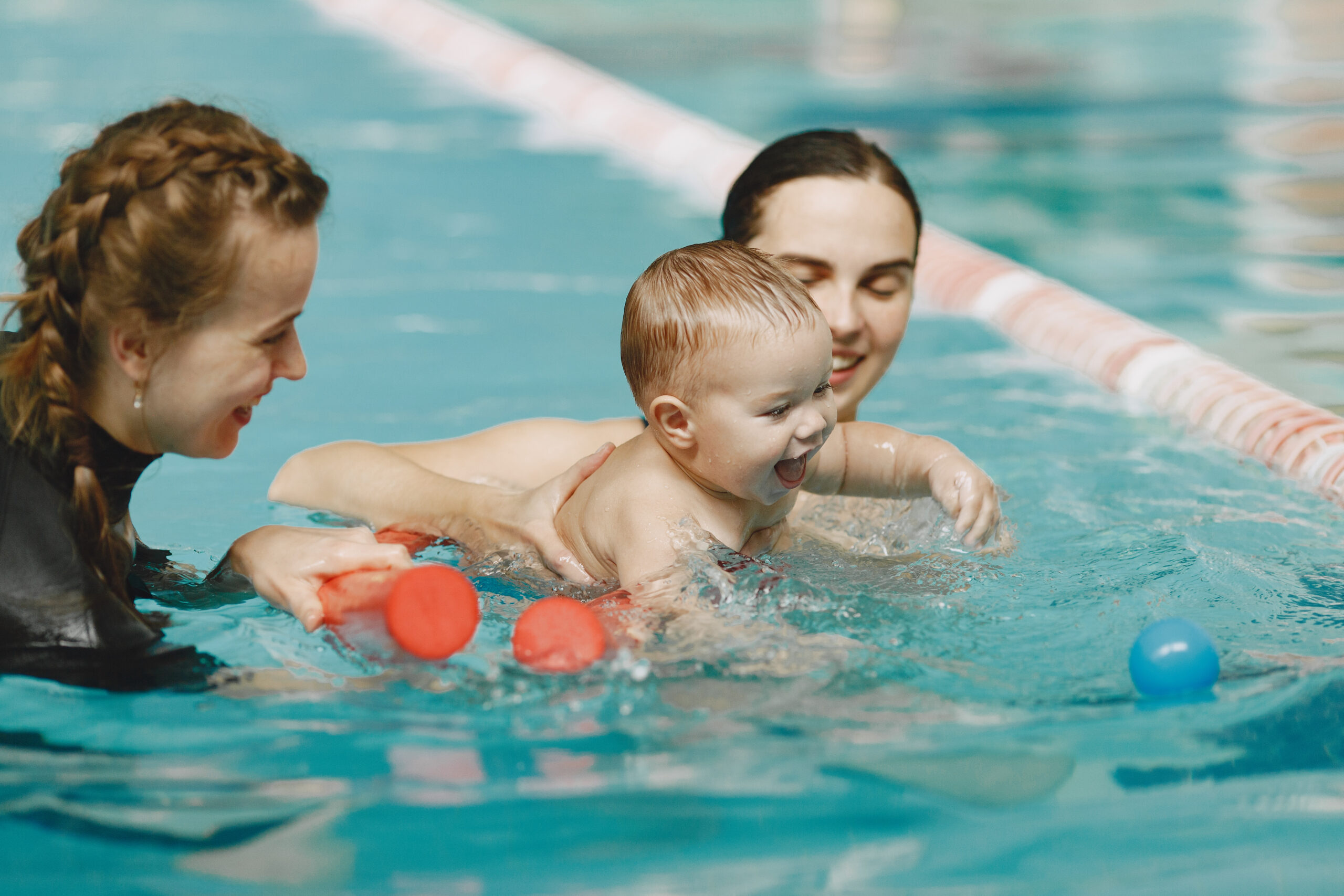 Benefícios da Hidroterapia infantil nas diversas patologias neurológicas